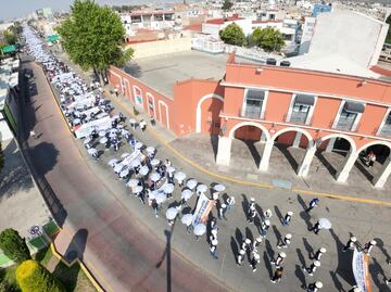 Marchan miles de sindicalistas en Pachuca; mejores condiciones laborales es la exigencia