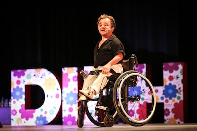 DIF Hidalgo impulsa la sensibilización con conferencia “El Brillo de mis Heridas”