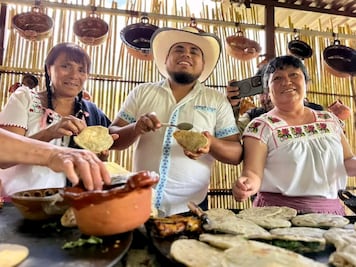 Por concluir centro gastronómico de Santiago de Anaya 