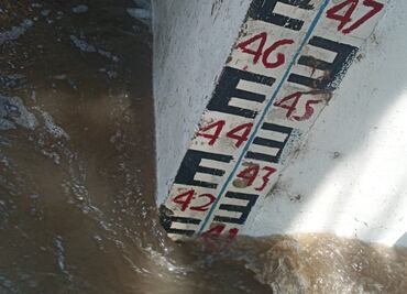 Río Tula en su paso por Ixmiquilpan alcanzó los 320 metros cúbicos por segundo