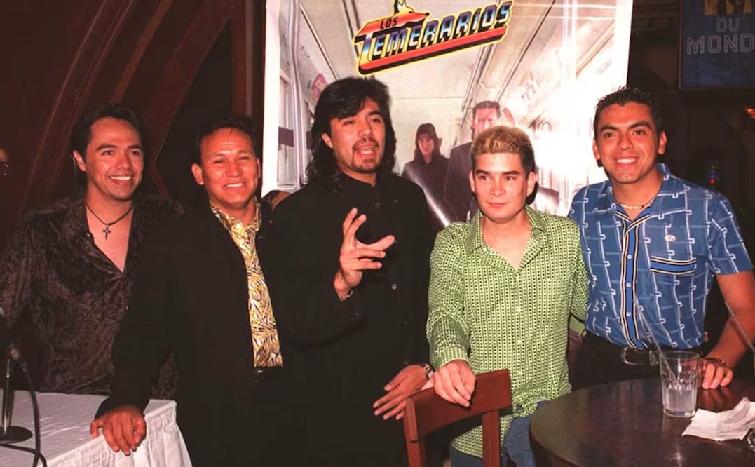 Los Temerarios iniciaron su andar artístico en 1977, son originarios de Fresnillo, Zacatecas.
