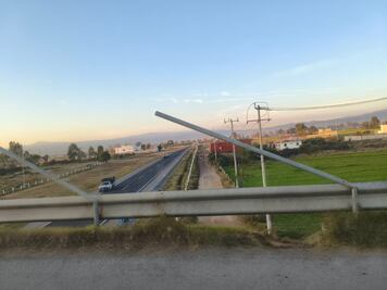 Avanza ampliación a cuatro carriles en la zona de Pitula en Tulancingo