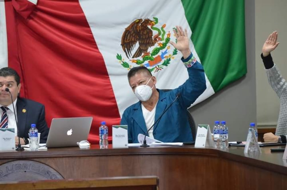 Fortunato González Islas, diputado local.