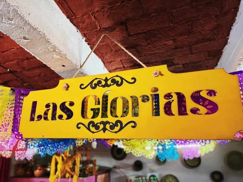 Facebook: 
Antojitos Mexicanos Las Glorias