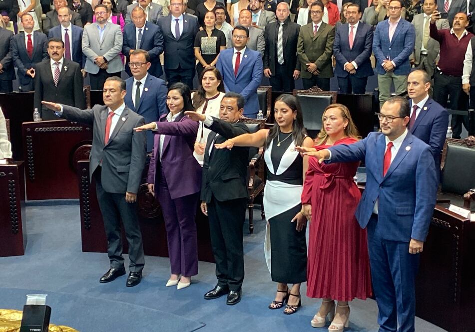 En la Junta de Gobierno de la 66 Legislatura del Congreso Local en la que se mantendrá como presidente el diputado Andrés Velázquez Vázquez durante los próximos tres años I  Foto: Luis Soriano