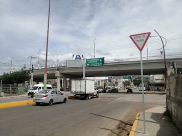 Sin operar los semáforos del distribuidor vial Tulancingo-Jaltepec
