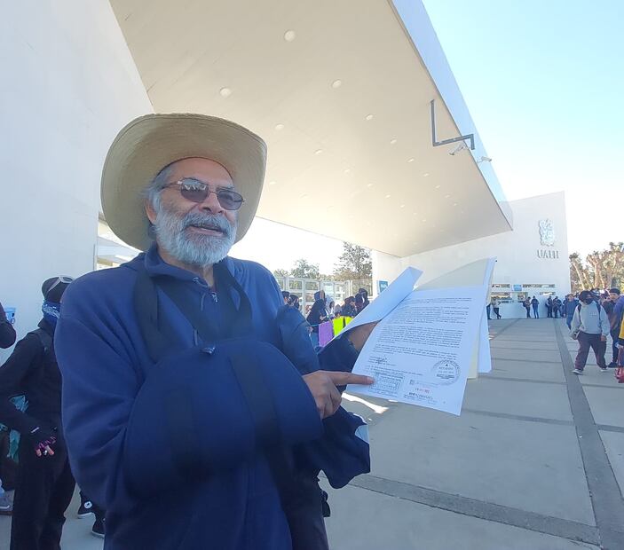 Fernando Barrera Mora, profesor del Área Académica de Matemáticas y Física de la UAEH. Foto: Lorena Rosas