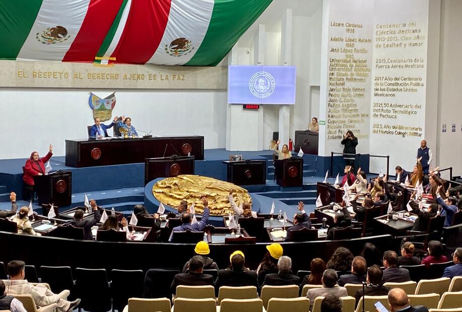Congreso de Hidalgo aprueba reformas para trenes de pasajeros y fortalecimiento de la CFE como empresa pública | Foto: Luis Soriano