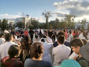 Marchan estudiantes de Tulancingo; no los dejaron votar