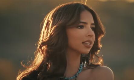 Ángela Aguilar se lleva los aplausos con su nueva canción y su nuevo look