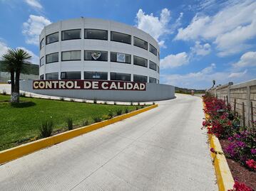 Avanza Hidalgo en rehabilitación de caminos y fortalece vigilancia de obra pública