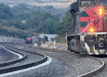 Descarrilamiento de locomotora en tepetitlán provoca incendio