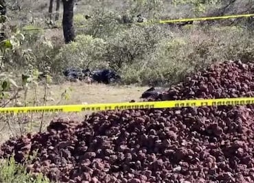 Se indigna población de Acatlán por triple homicidio