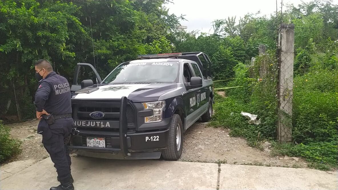 Una mujer de 22 años de edad, originaria de la comunidad de Hueyapa, perteneciente al municipio de Tlanchinol, fue localizada sin vida atrás de su domicilio particular, ubicado en la comunidad de Rancho Viejo, en Huejutla Foto: Especial