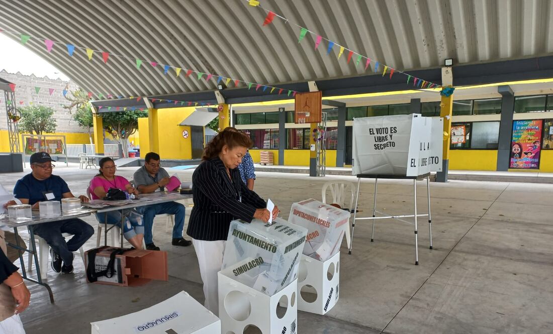 Este fin de semana se realizan las capacitaciones electorales a ciudadanos que participarán en las próximas elecciones del 2 de junio. Foto: Miriam Avilés