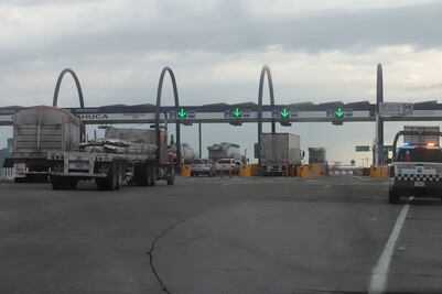 Sujetos armados asaltan a conductor en autopista Arco Norte en Hidalgo; le amputan un dedo tras disparo en la mano 
