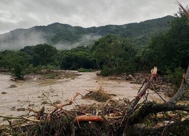 Cierres y emergencias en la carretera México-Tampico por lluvias intensas