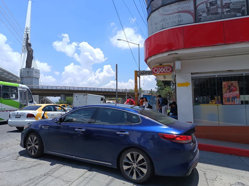 En las primeras horas al menos 10 automovilistas utilizaron erróneamente el sentido | Foto: Lourdes Naranjo