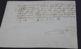 FBI entrega a México documento del siglo XVI con firma de Hernán Cortés; SRE lo presenta en el Archivo General de la Nación