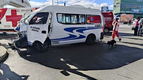 2 muertos y 3 heridos en accidente de tránsito en Pachuca