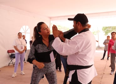 Capacitan a mujeres del transporte público con enfoque de género
