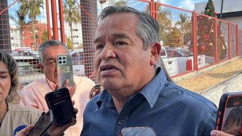 Gobernador Julio Menchaca, estable tras desvanecimiento por agotamiento y calor en Actopan