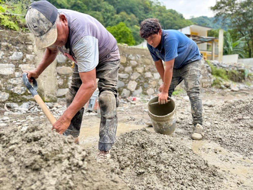 Los pobladores de Huehuetla que habían perdido la mayor parte de su patrimonio, se han levantado del golpe que representó la inundación del año pasado
Foto: Marco Carrillo