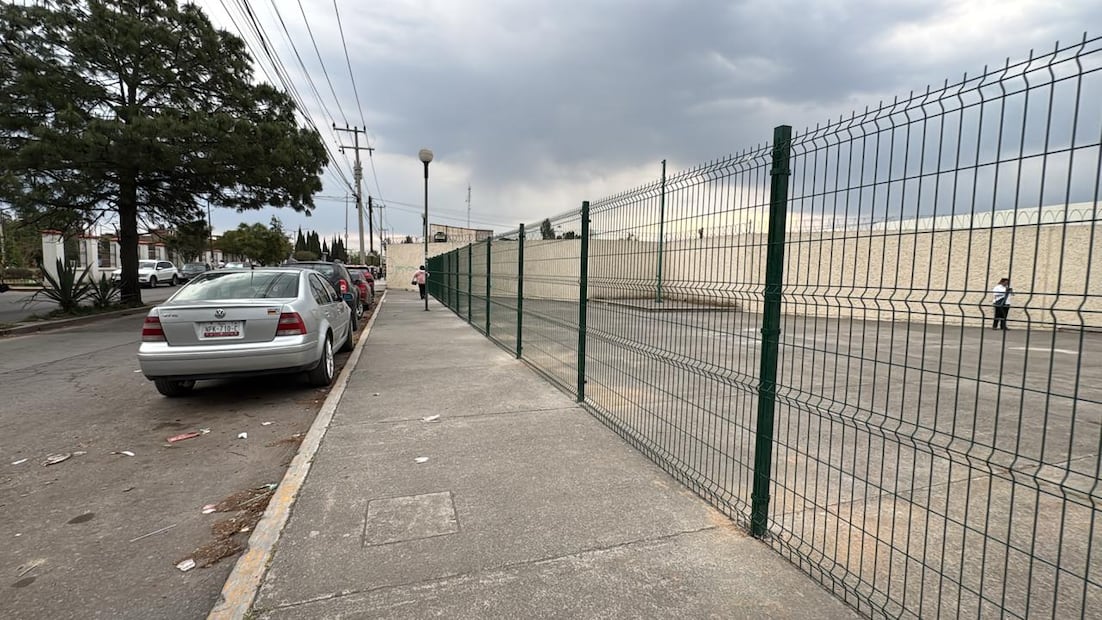 Colocación de malla en hospital de Tizayuca genera inconformidad | Foto: Javier Quezada