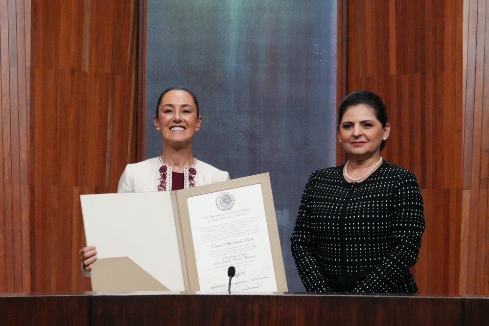 Claudia Sheinbaum recibió la constancia que la acredita como Presidenta de México I  Foto: @Claudiashein