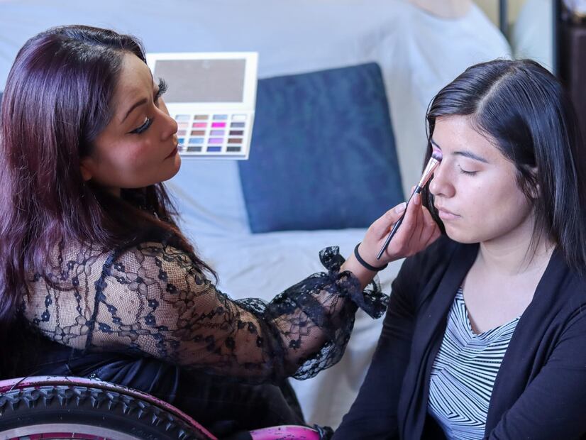 ¡Inspiración a color! La trayectoria de Cristy, una maquillista con determinación | Foto: Josué Ortiz