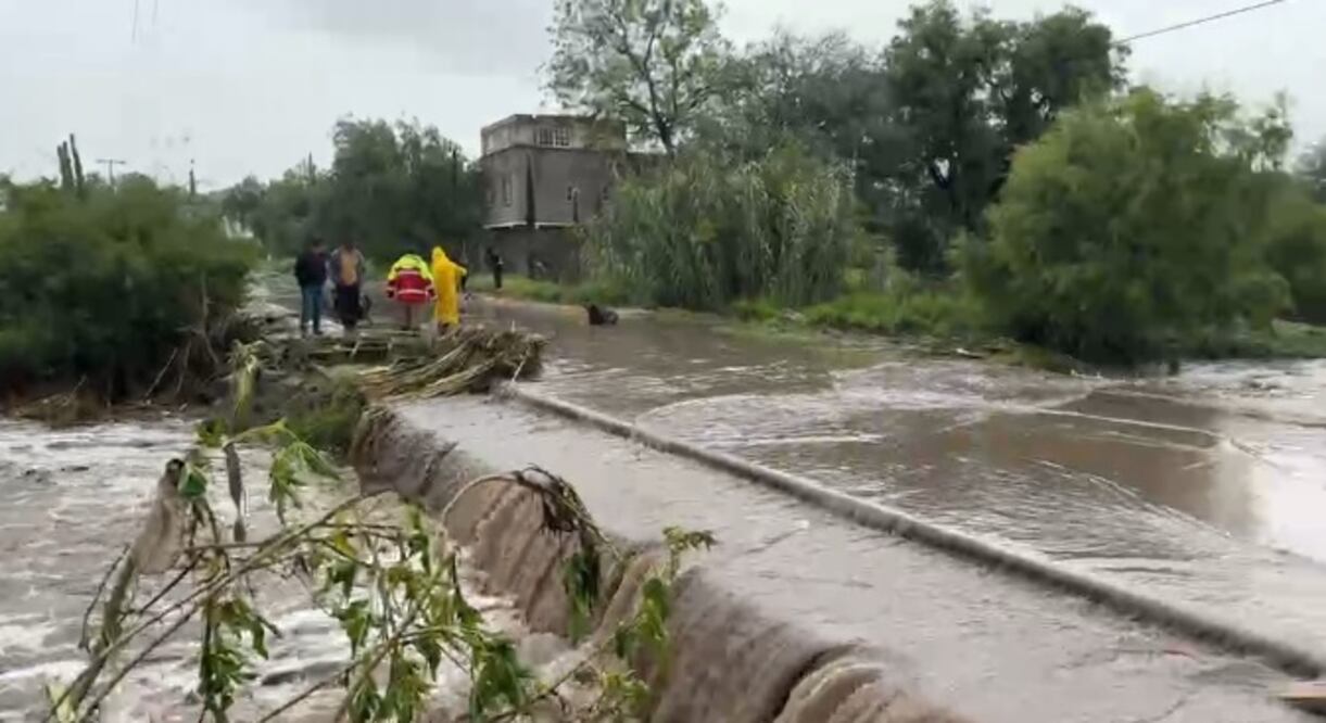 Así lucen calles y avenidas de la capital hidalguense debido a la lluvia de las últimas horas I Foto: Especial