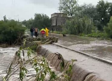 Se desborda arroyo en Alfajayucan; afecta carretera