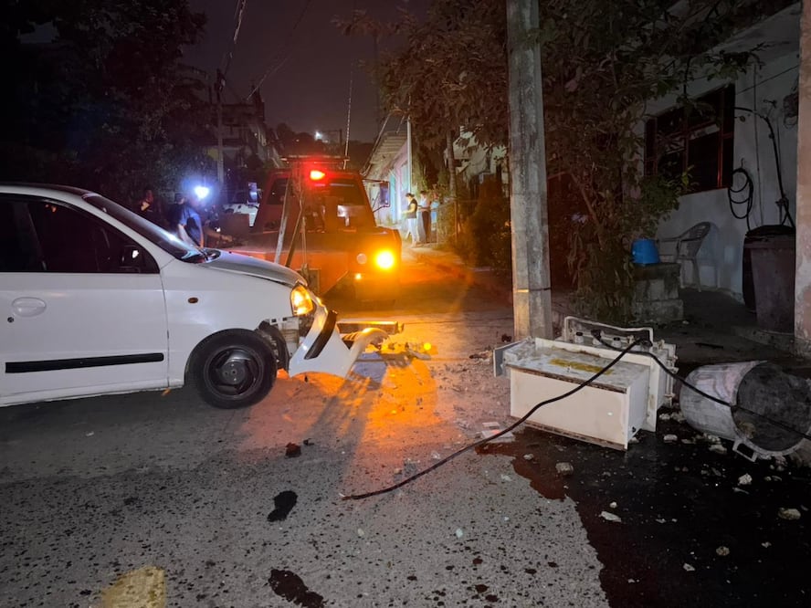 Accidente nocturno en Huejutla | Foto: especial