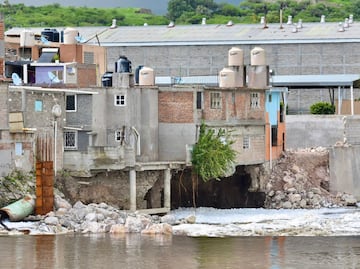 Inician trabajos de reparación por socavón en Río Tula