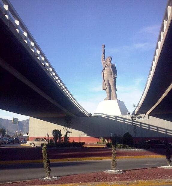 Alcalde de Pachuca busca reactivar iluminación del puente Atirantado tras dos años de apagón | Foto: Wikimedia Commons