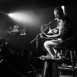 Edgar Oceransky celebrará el amor con concierto especial en Pachuca