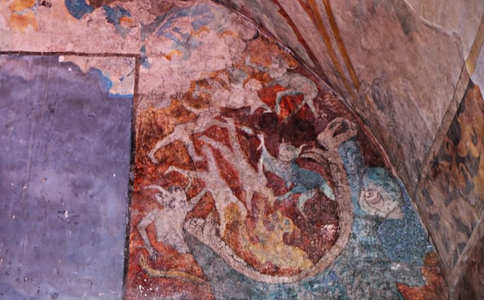 El interior: murales de arte tequitqui | Foto: Reconociendo México