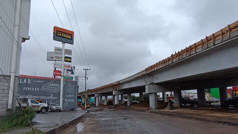 Desisten autoridades de cerrar vialidades por construcción de puente en crucero Acatlán