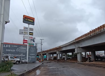 Desisten autoridades de cerrar vialidades por construcción de puente en crucero Acatlán