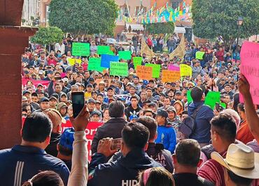 Protesta en Zimapán: trabajadores exigen intervención para frenar ingreso de sindicato externo