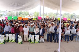 Saderh entrega apoyos al campo y acuacultura en Atotonilco