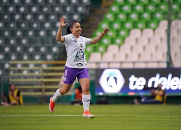 Charlyn Corral se convierte en la goleadora histórica de las Tuzas