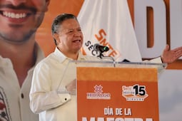 Menchaca respalda aplazar elección judicial y anuncia inversión para el Tuzobús