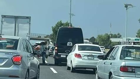 Bacheo y peregrinaciones ocasionan tráfico en la autopista México -Pachuca