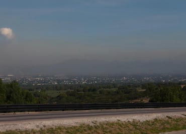 Beben, respiran y cohabitan entre toneladas de contaminantes en la región de Tula