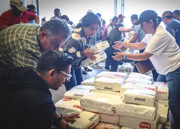 Participa DIF Hidalgo en ayuda humanitaria con cobijas, medicamentos y despensas