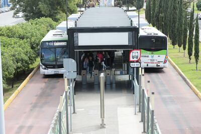 Aplicarán sanciones por invadir el carril exclusivo del Tuzobús en Pachuca