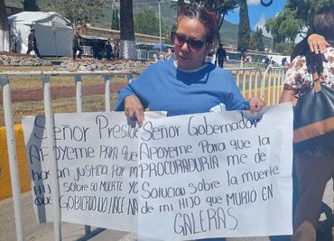 Exige justicia por su hijo que murió tras ingresar a barandilla en MR