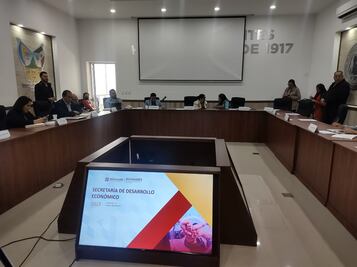 Diputados reciben 50 mil pesos para informes