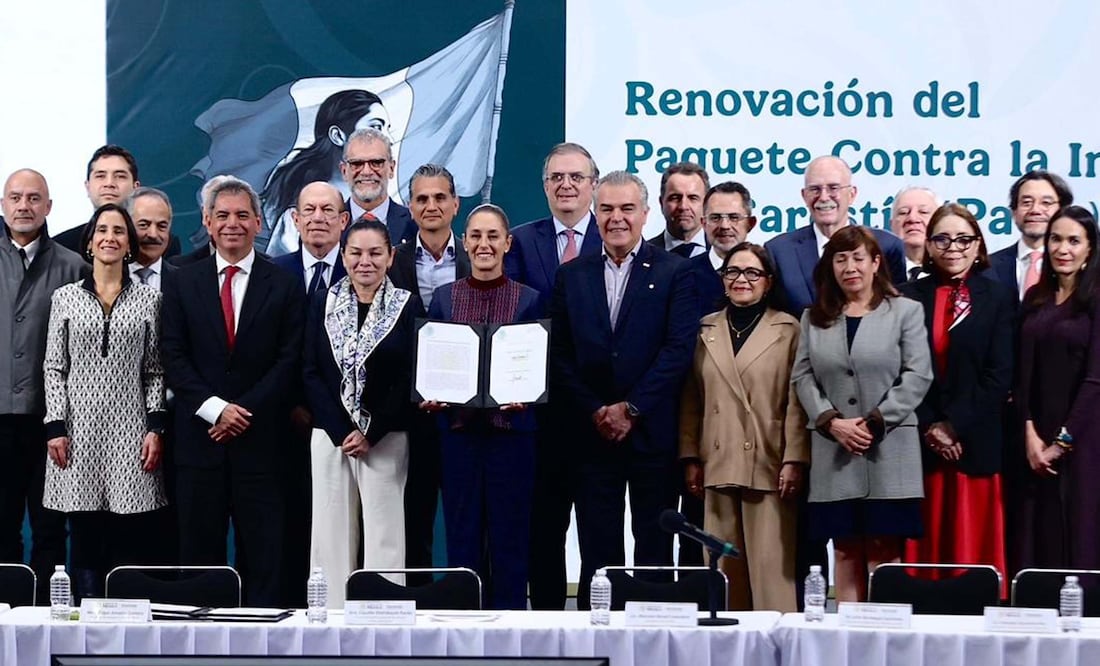 La presidenta Claudia Sheinbaum Preside la renovación del Paquete Contra la Inflación y la Carestía (Pacic), en el Salón de Tesorería del Palacio Nacional. Fotos: Berenice Fregoso El universal. Foto: Agencia EL UNIVERSAL/Berenice Fregoso/SEFC